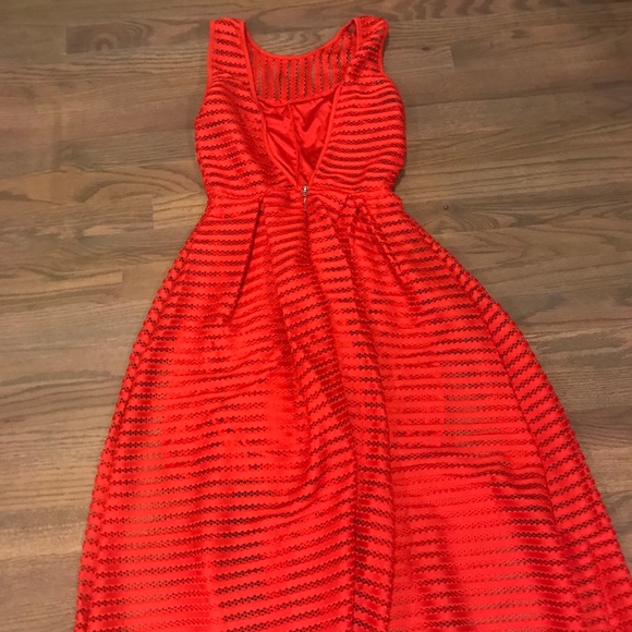 Red dress🌺 - Picture 4 of 5